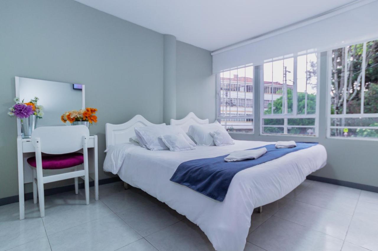Apartasuites & Hotel Bogota Teusaquillo Esterno foto