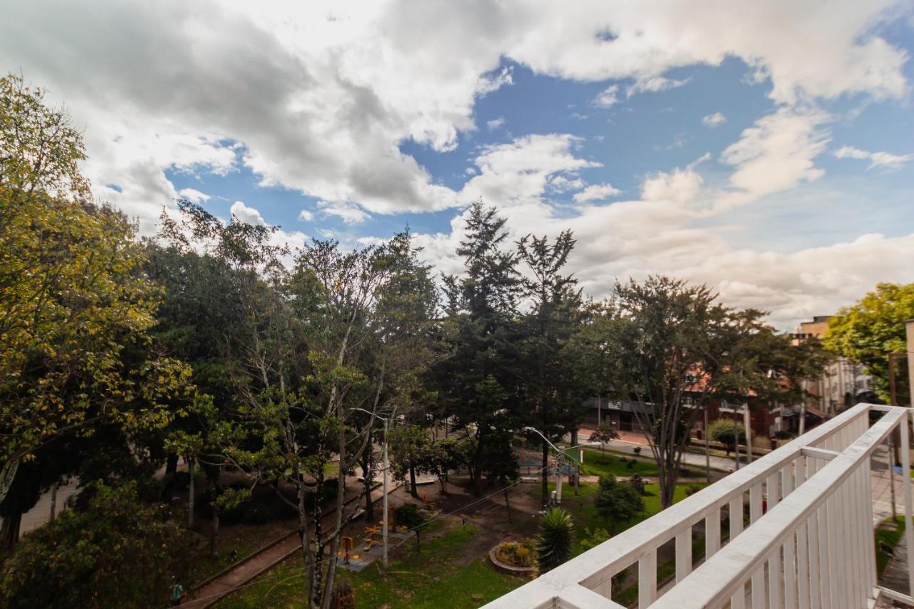 Apartasuites & Hotel Bogota Teusaquillo Esterno foto