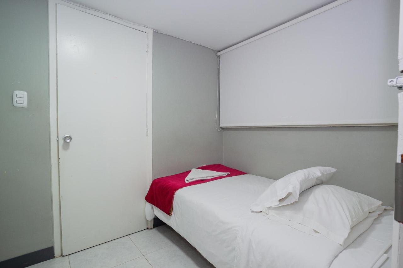 Apartasuites & Hotel Bogota Teusaquillo Esterno foto